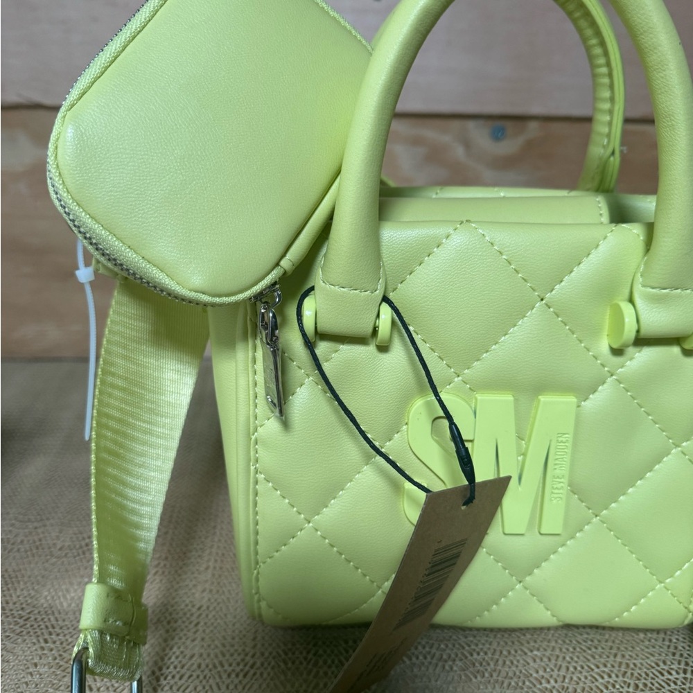 Steve Madden Crossbody Long Strap Tote Handbag. Lemon Green Zippered Pouch New - Picture 3 of 7
